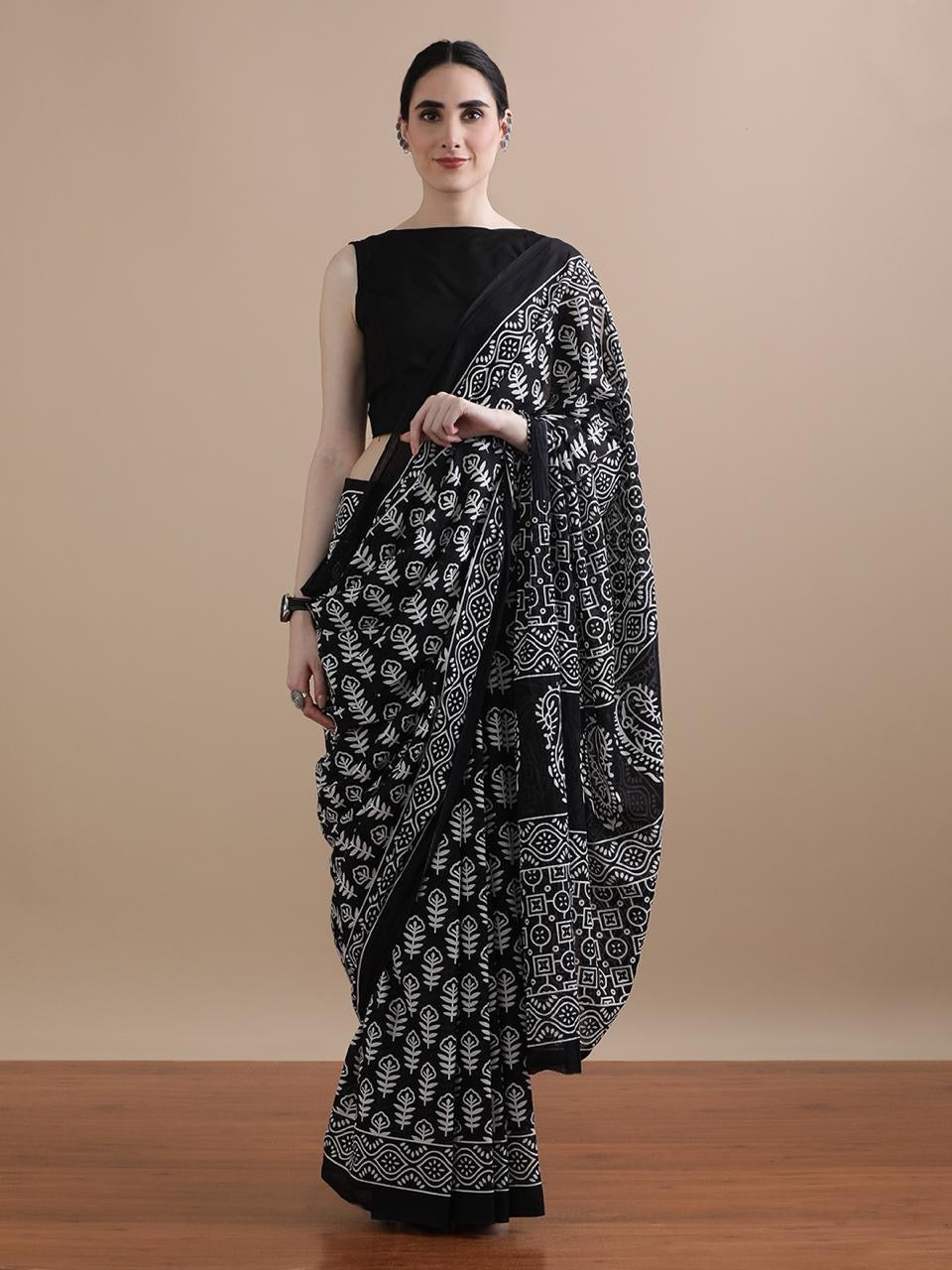 Classic Black & White Printed Cotton Saree