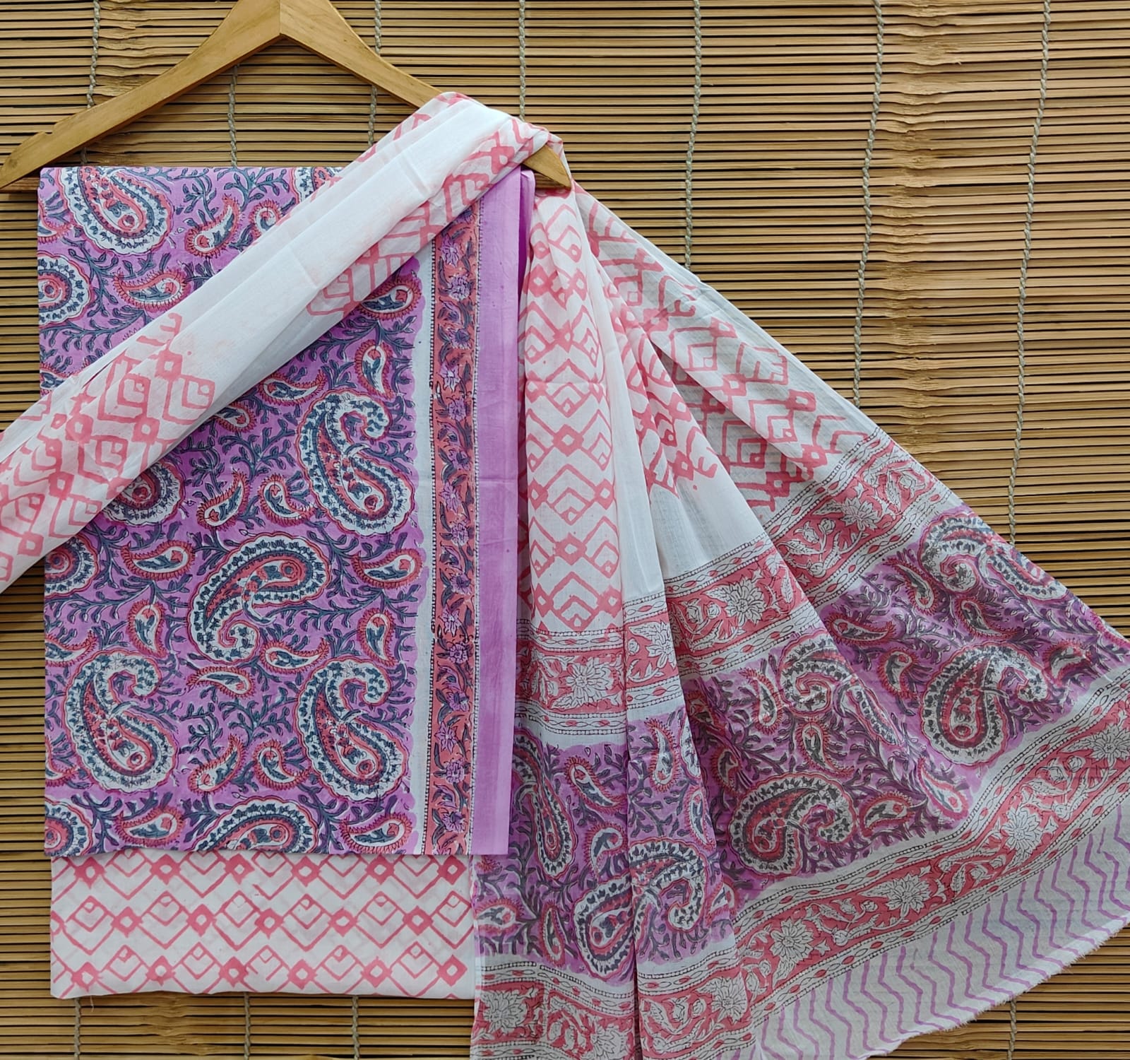 Lavender Pink Paisley Handblock Cotton Suit Set